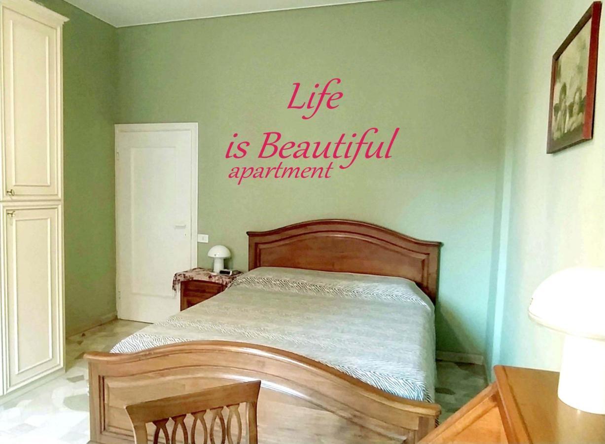 'life Is Beautiful' * Florencia